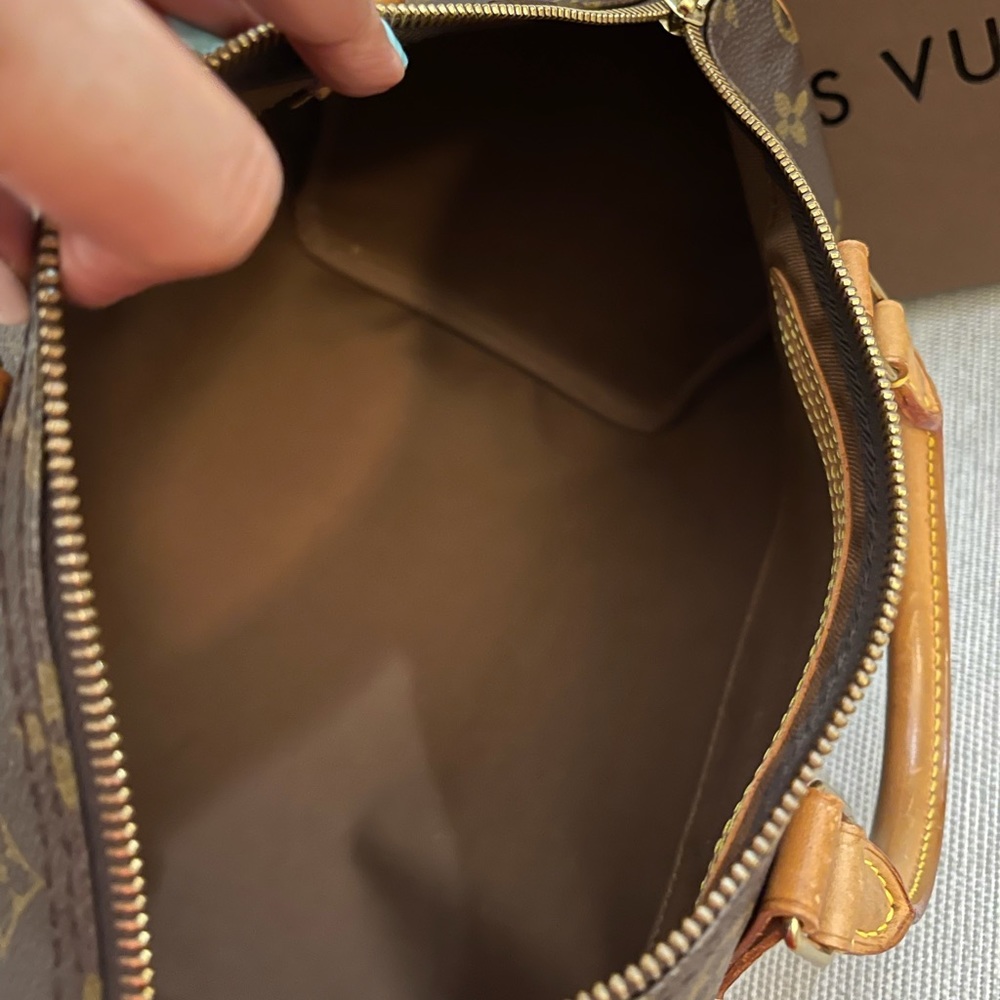 Authentic Pre-love Speedy 30 OBO - Picture 11 of 16